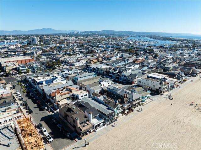 Building Photo - 3012 W Oceanfront