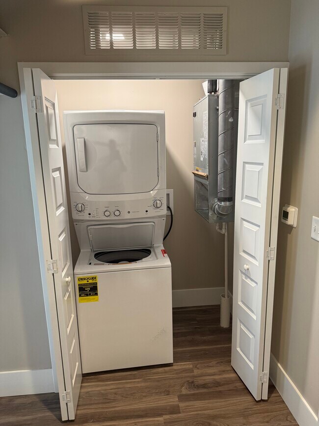 Building Photo - Tandem Ventures