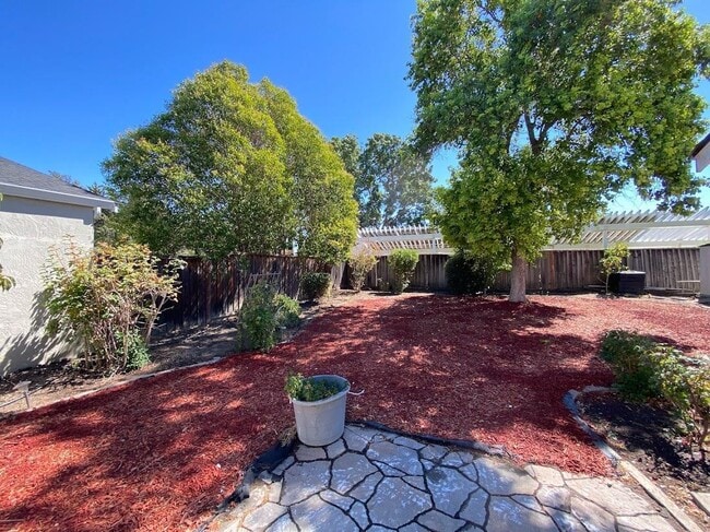 Building Photo - 4085 Bristlecone Way