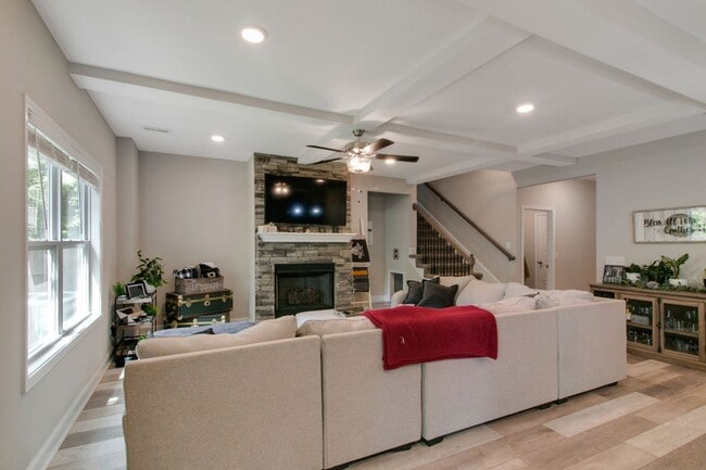 Building Photo - 1166 Eagles Nest Ln