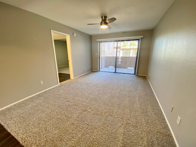 Building Photo - 2 bedroom 2 bath Condo near ASU