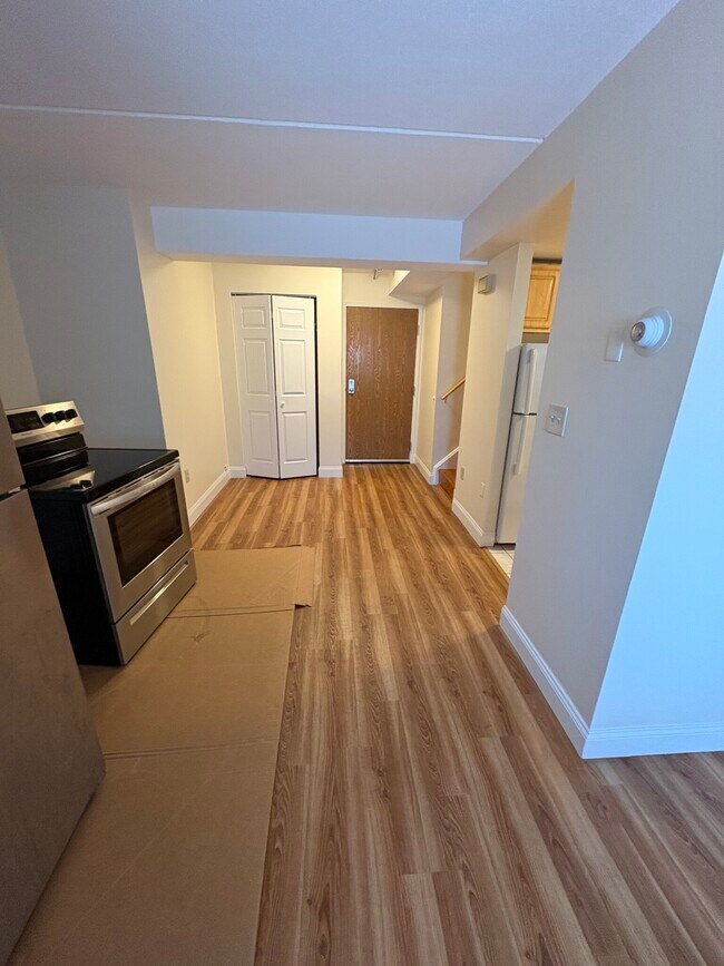 Building Photo - 400 Massachusetts Ave