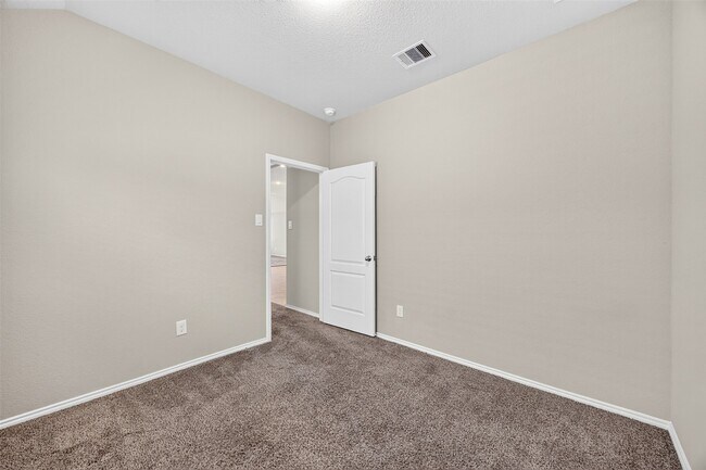 Building Photo - 8811 Trenton Landing Ln