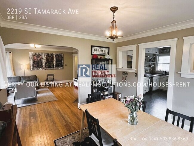 Building Photo - 2219 SE Tamarack Ave