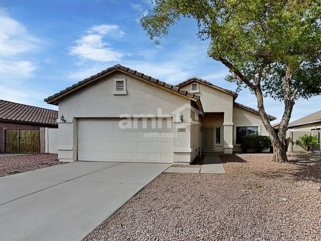 Building Photo - 11852 W Cambridge Ave