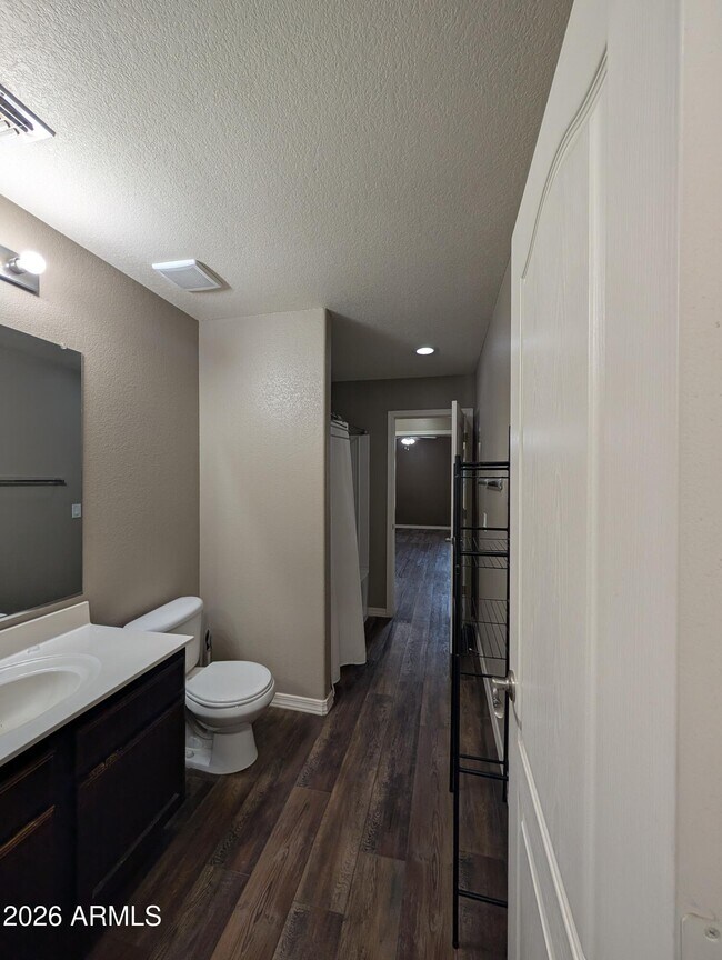 Building Photo - 4230 E Sandy Way