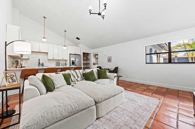 Building Photo - 1277 Periwinkle Pl