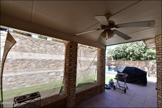 Building Photo - 1857 Ralph Janes Pl