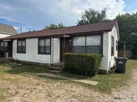 Building Photo - 1601 &amp; 1603 W. Hunstville Ave. Duplex