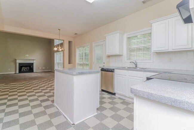 Building Photo - 5514 Black Maple Dr