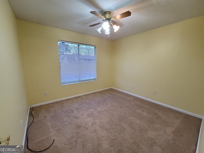 Building Photo - 111 Stoneridge Dr