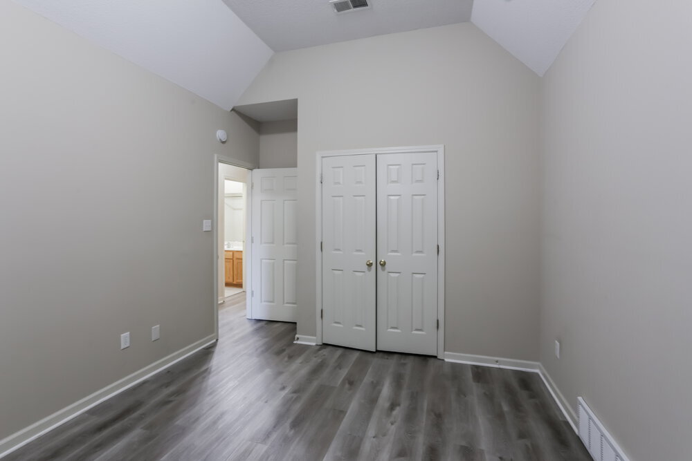 Building Photo - 1129 Red Fern Cir E