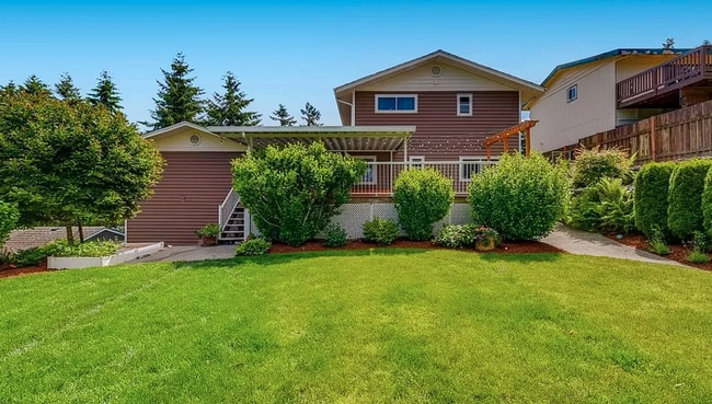 Building Photo - Mid-Century Modern Home in Auburn