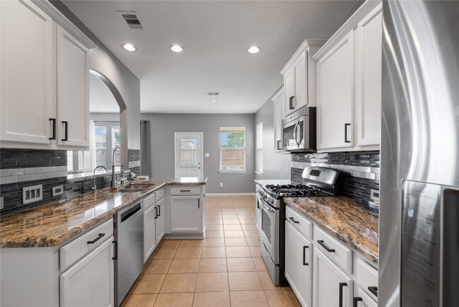 Building Photo - 8923 Jordi Dr