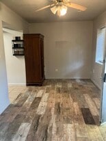 Building Photo - 846 Calderwood Hwy