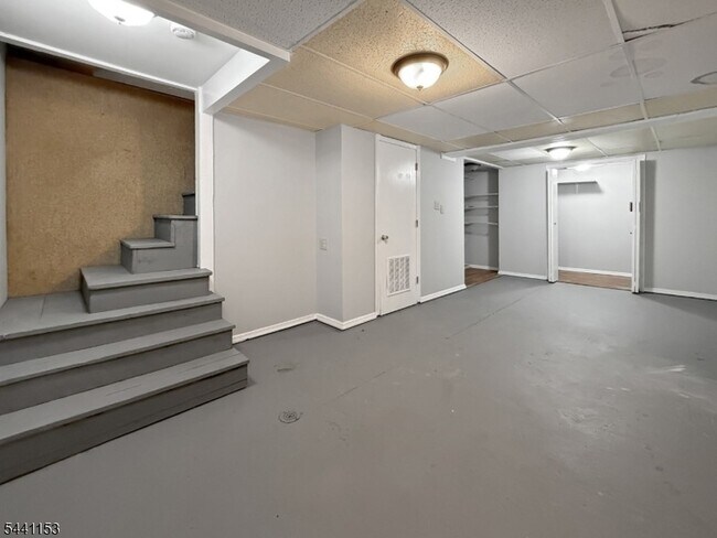 Building Photo - 249 Mercer St