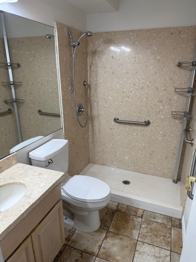 Building Photo - 414 - MA