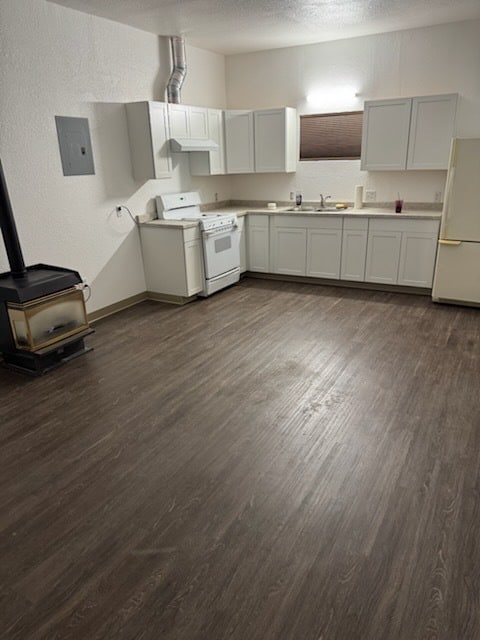 Living Room/Kitchen - 2111 W Sussex Ave