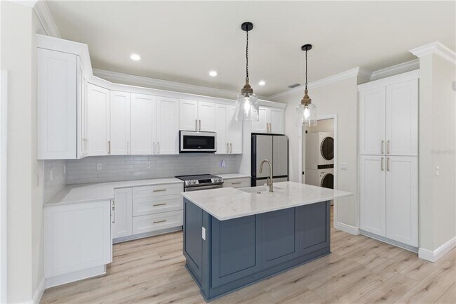 Building Photo - 3944 Watson Dr