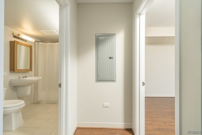 Building Photo - 1BR/1BA/DEN/1PKG - PACIFICA HONOLULU