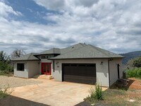 Building Photo - Breathtaking Paradise Retreat: Modern Home with Stunning Canyon Views and Next to Billie Park!