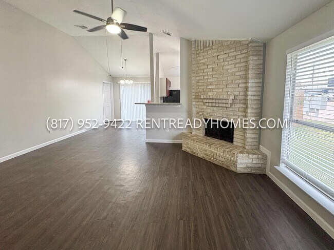 Building Photo - 18102 Twin Creek Dr