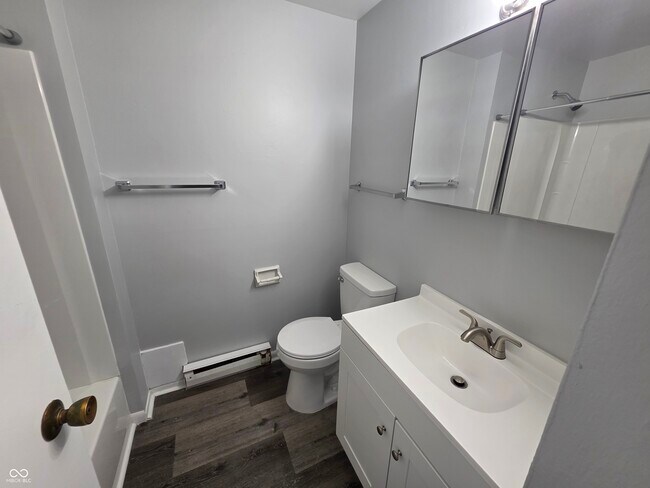 Building Photo - 3823 Biscayne Rd