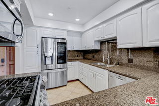 Building Photo - 1520 S Shenandoah St