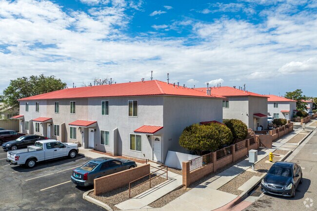 Alternate - San Clemente Apartments