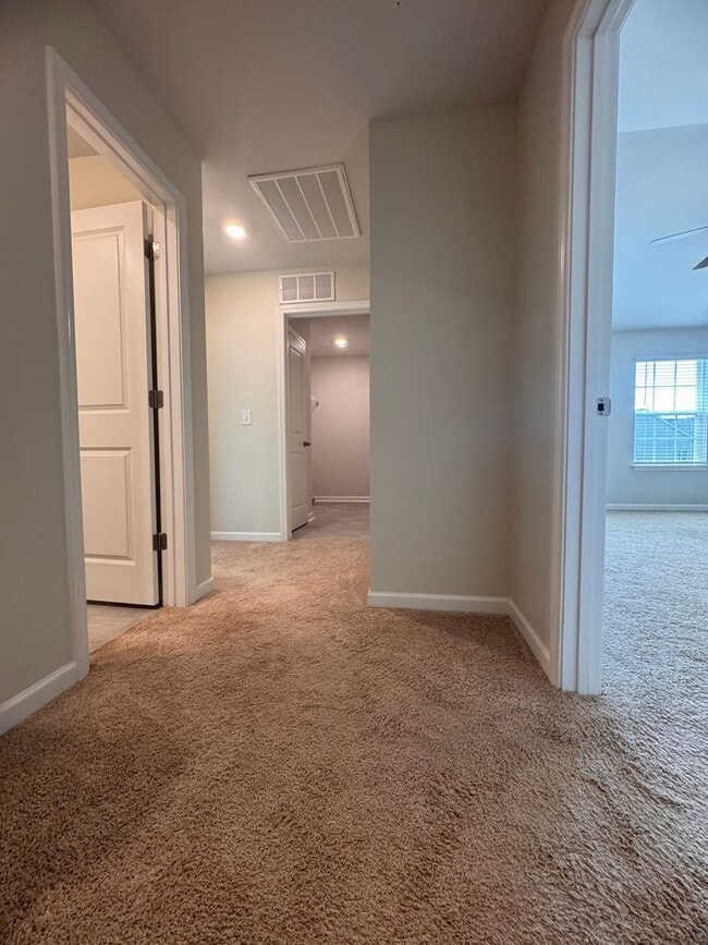 Building Photo - Beautiful 4BR 2.5BA Home in Trinity