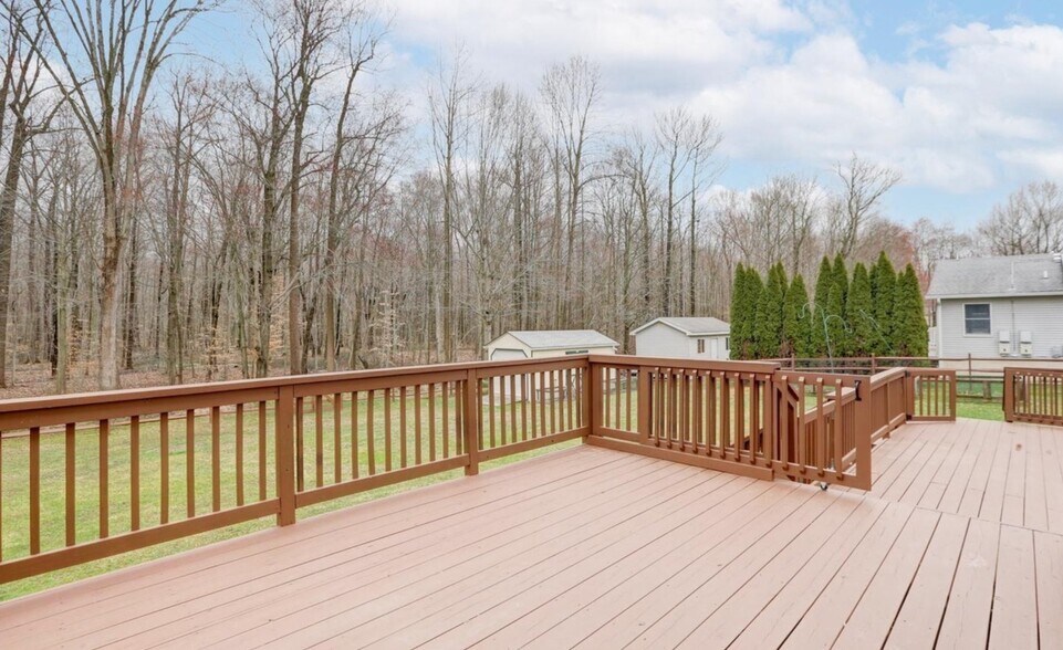 Building Photo - 4024 Rosetree Ln