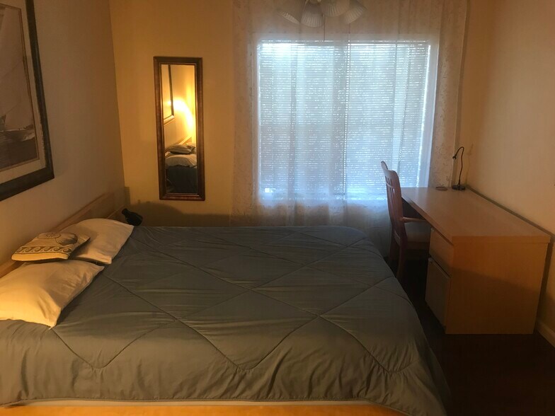 Building Photo - 4802 51st St W