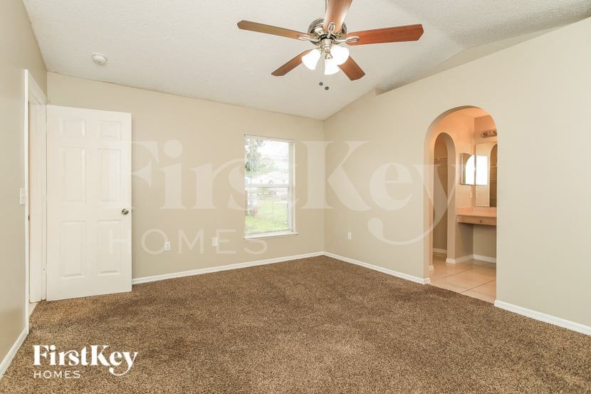 Building Photo - 205 Tiffany Ct