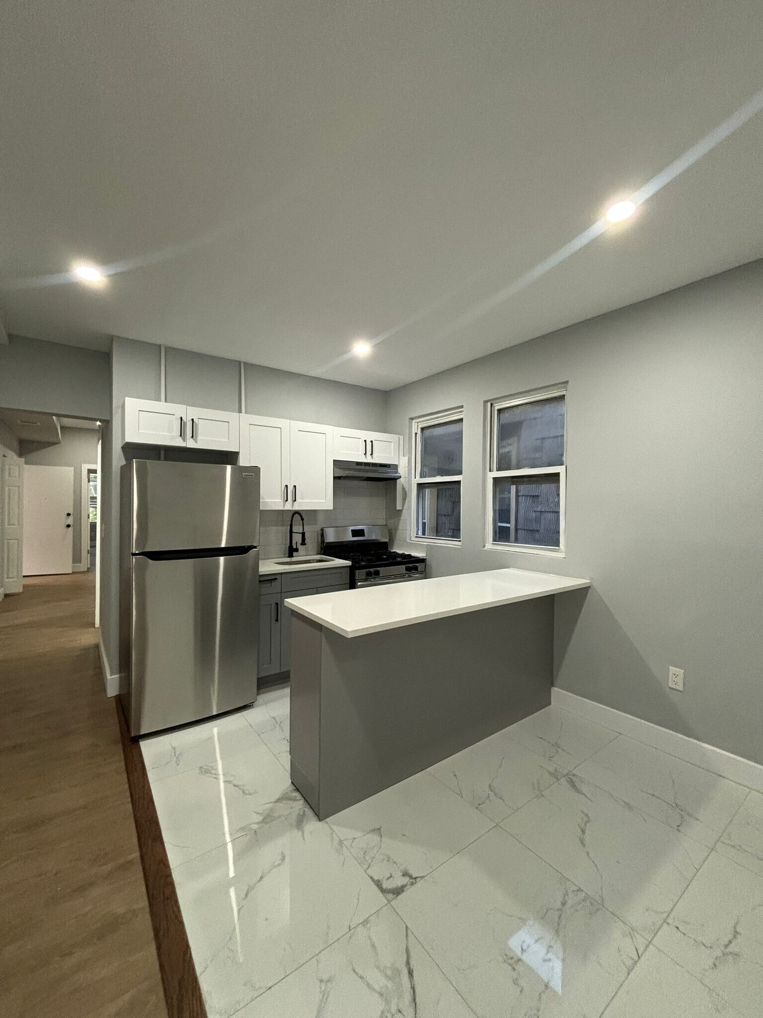 9 Williams St 3 - 11 William St
