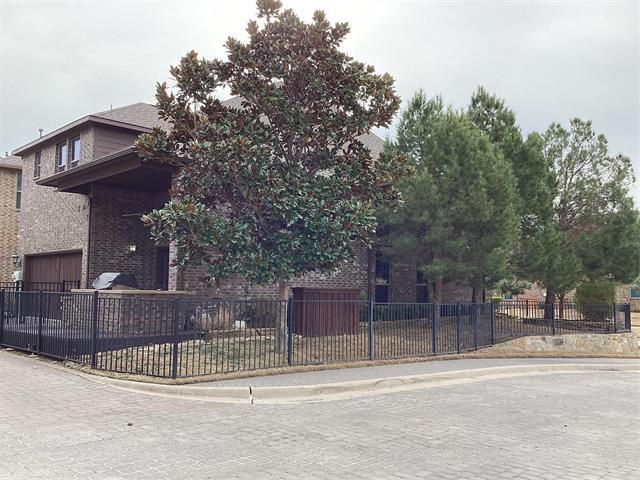 Building Photo - 1231 Fowler St
