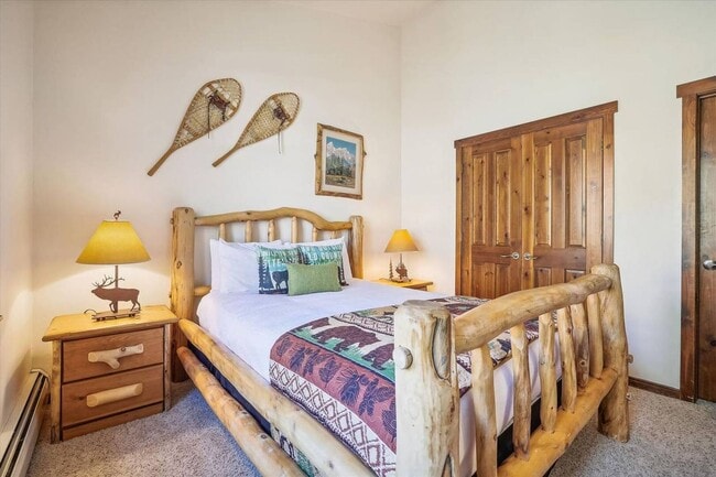 Building Photo - Walk to Main Street and the Slopes! Amenities Abound! MOST UTILITIES Included! Garage!