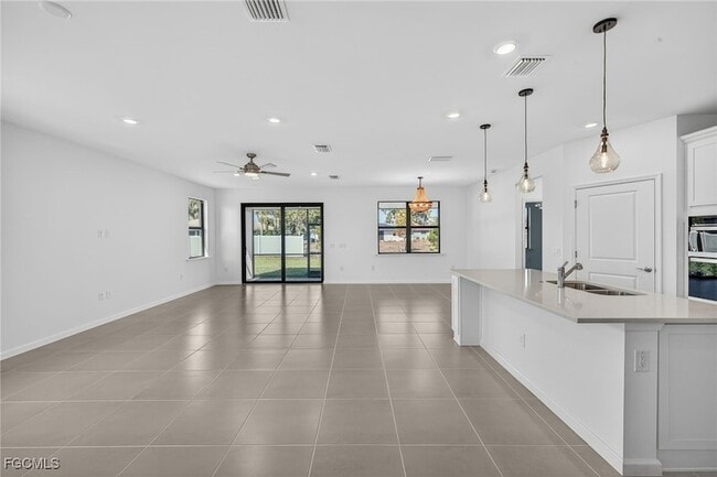 Building Photo - 24844 Surf Hvn Ln