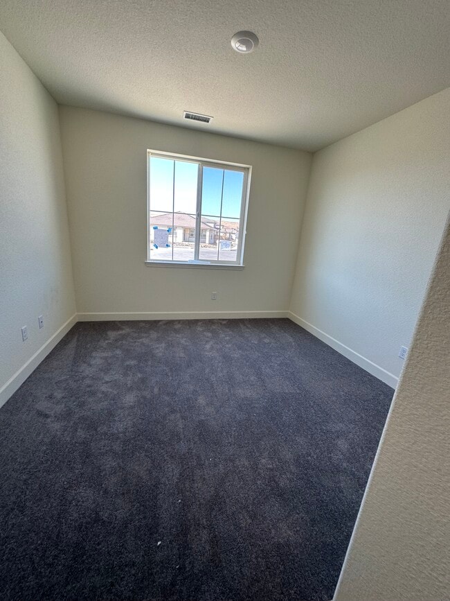 Building Photo - 1339 Harness Ct
