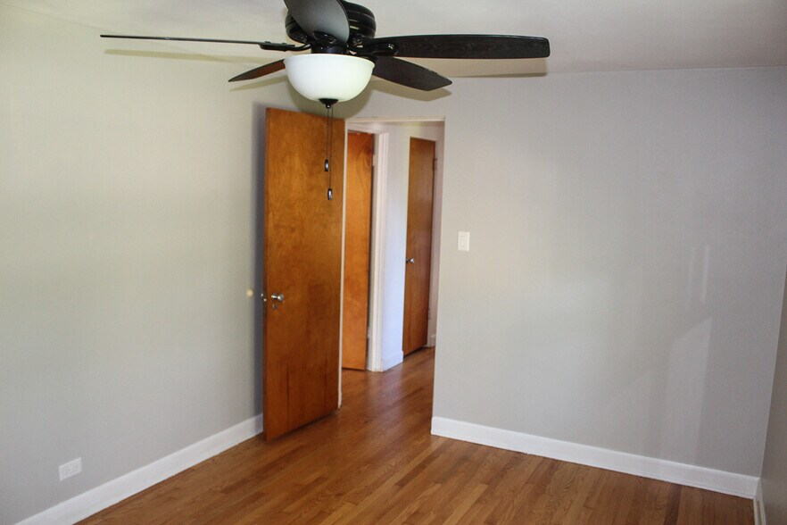 Second bedroom - 30 Michigan Ave