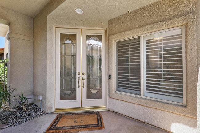 Building Photo - 84 N Kavenish Dr