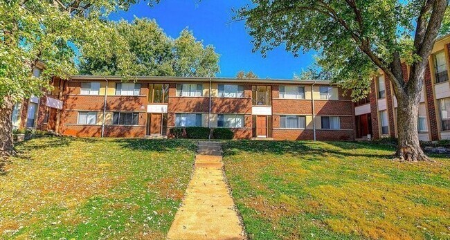 Building Photo - Northbrook Apartments