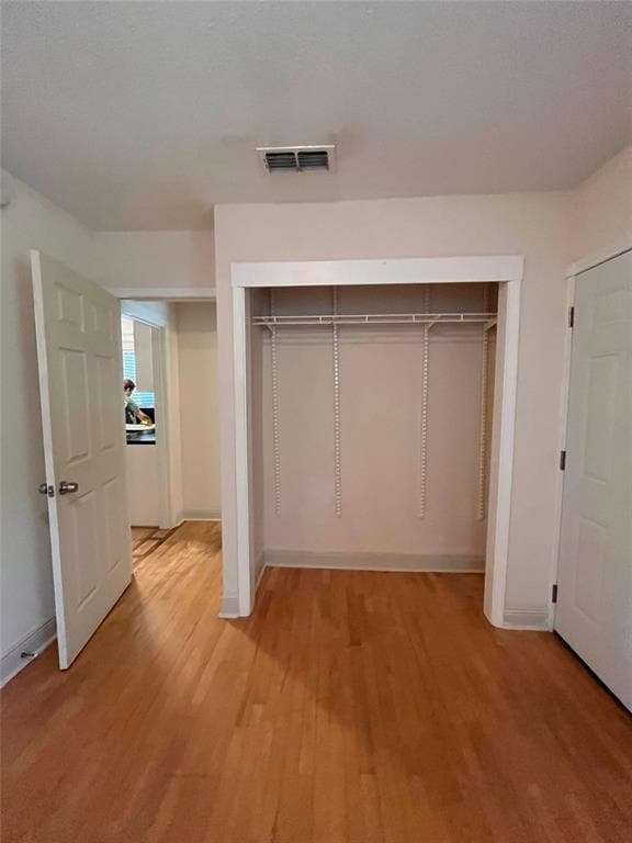 Building Photo - 1410 W 51st St