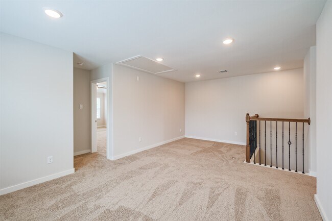 Building Photo - 3623 Pathfinder Ct