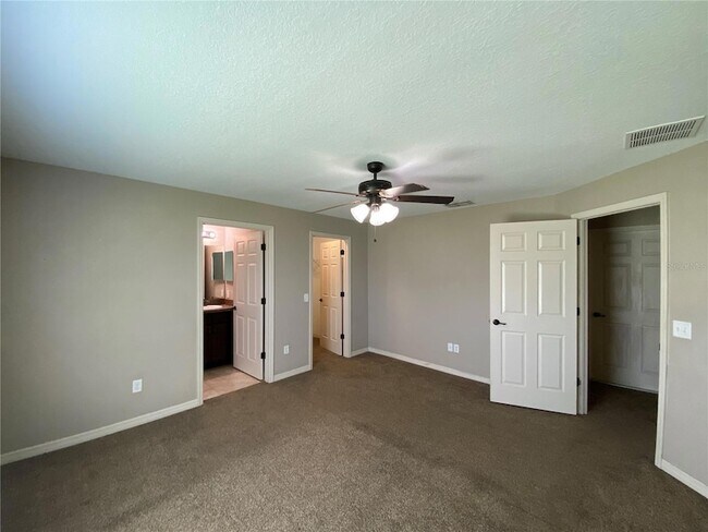 Building Photo - 16618 SW 31st Cir