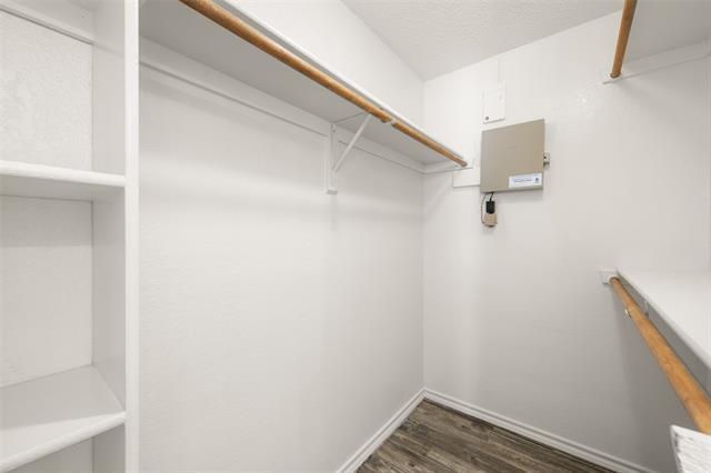 Building Photo - 1417 Warwick Dr