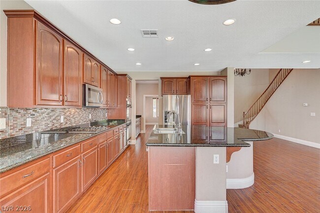 Building Photo - 7876 Sleeping Lily Dr