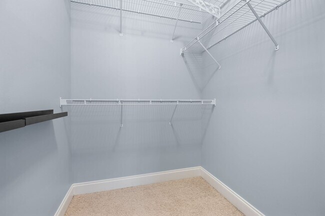 Building Photo - Gorgeous  3-bedroom townhome in North Raleigh!