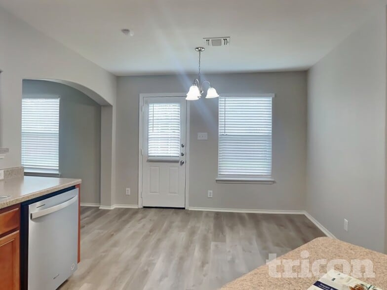 Building Photo - 7606 Bismarck Lake