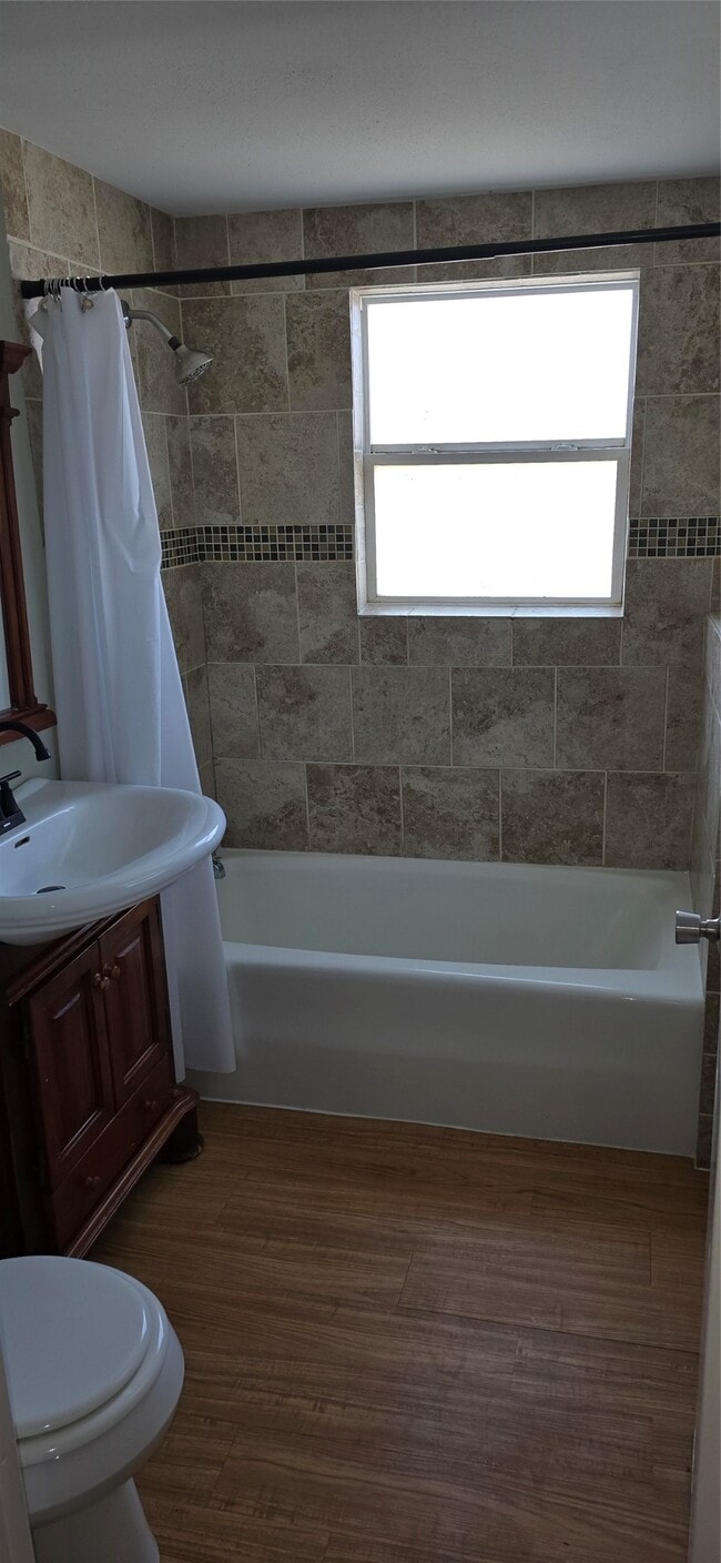 Building Photo - 1808 Avenue J