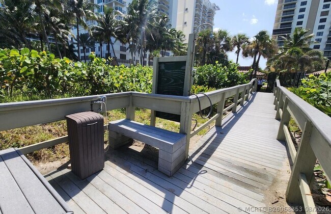 Building Photo - 3400 N Ocean Dr